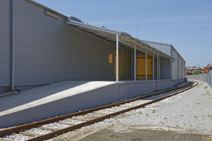 warehouse with rail access/siding thumbnail
